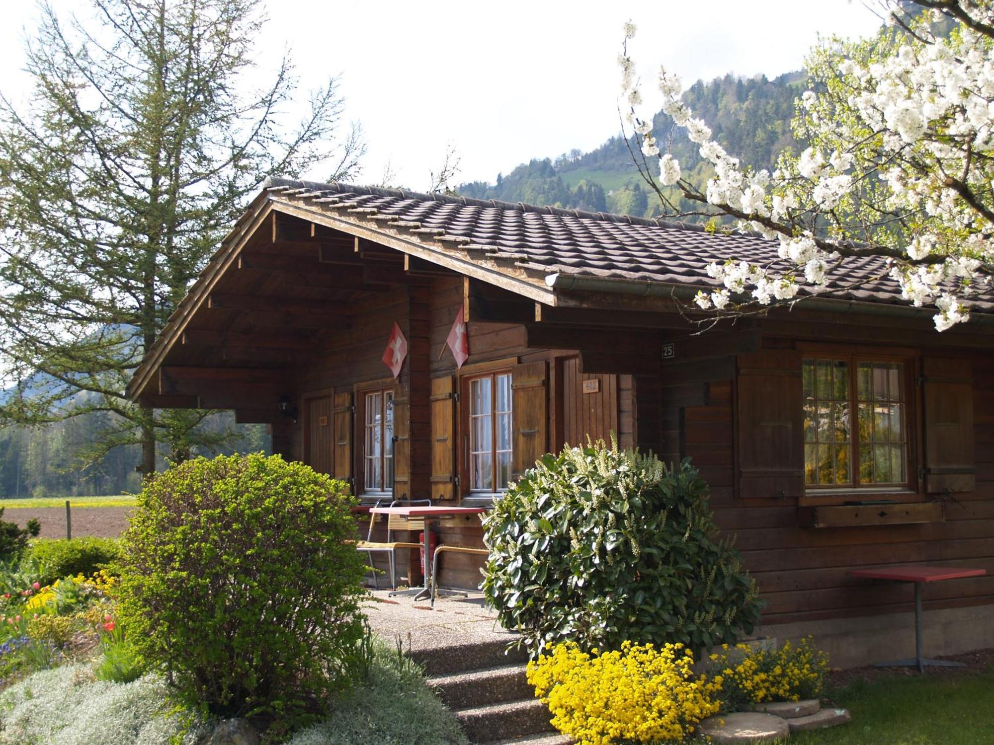 Salzano Basic Rooms Interlaken Unterseen Exterior foto